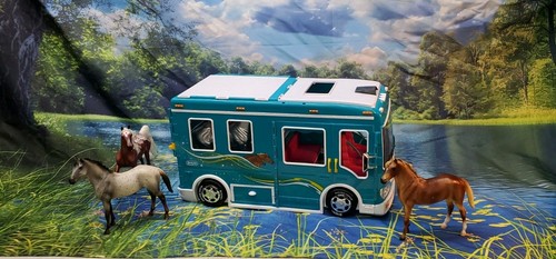 Horses breyer trailer - &,