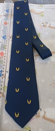 Navy background winged - navy, no.1