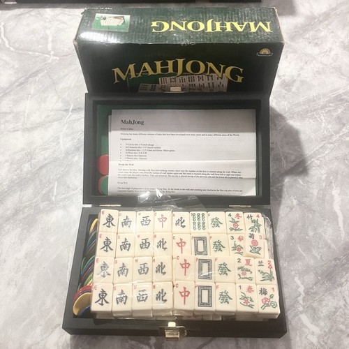 Vintage mahjong traditional - vintage,