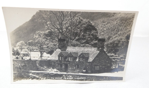 Hwnt bont llanrwst - tu,