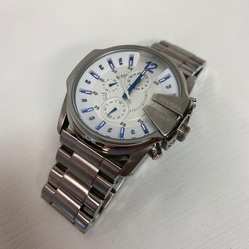 Unavailable diesel men - %, men's
