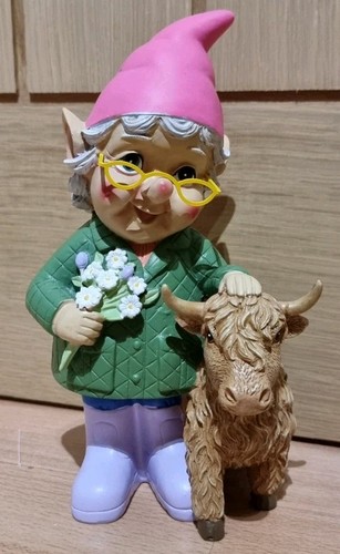 Mini highland cow gnome - mini,