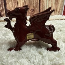Crochendy Griffin Figurine