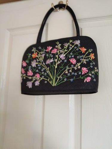Lulu guinness floral medium - guinness,