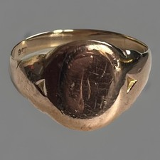 9ct Gold Signet Ring 3.57g