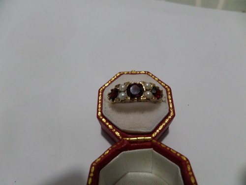 Ladies 9carat gold garnet and - gold,