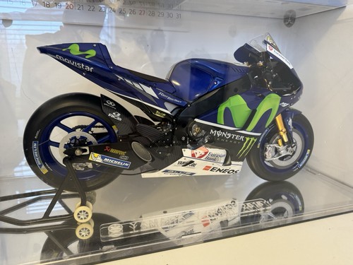 Yamaha yzf moto - yzf-m1,