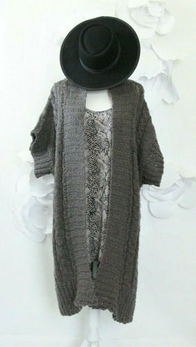 Anthropologie long chunky - long,