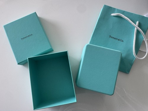 Tiffany empty box set - &,