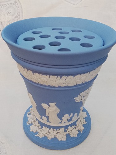 Wedgwood blue jasperware vase - blue,