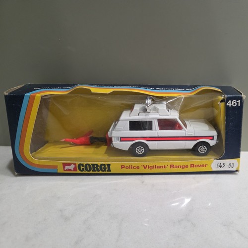 Corgi toys 461 - toys, police