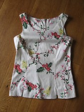 Ladies UK 10 Paraphrase Button