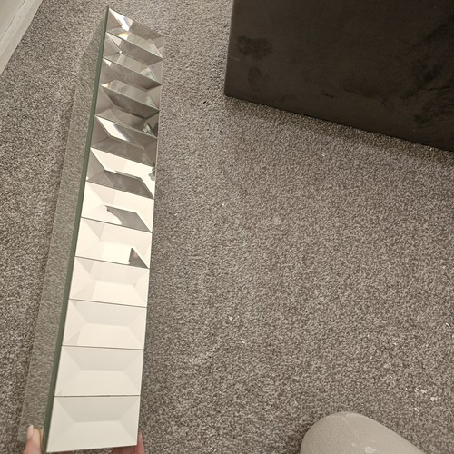 Next mirrored geometric - mirrored, shelf
