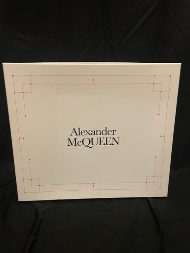 Authentic alexander mcqueen - authentic,