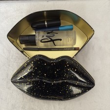 MAC Go for Gold Makeup Gift