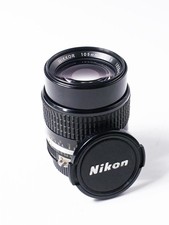 Nikon Ai-S Ais Nikkor 105mm