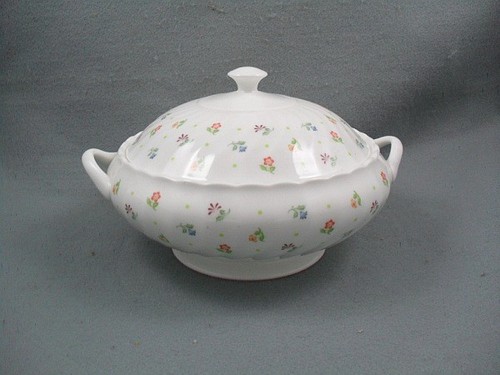 Wedgwood cascade tureen - wedgwood,
