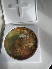 Wind In the Willows Plate 'Breakfast At Mr Badger’s’ Wedgewood (K2C) Collectible