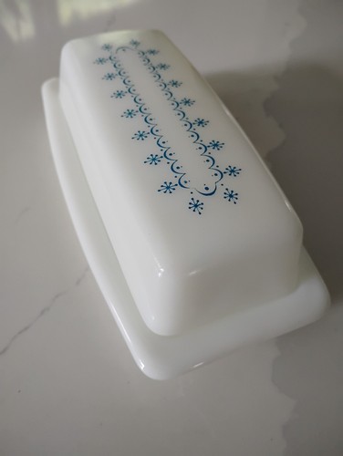 Pyrex snowflake blue white - pyrex,