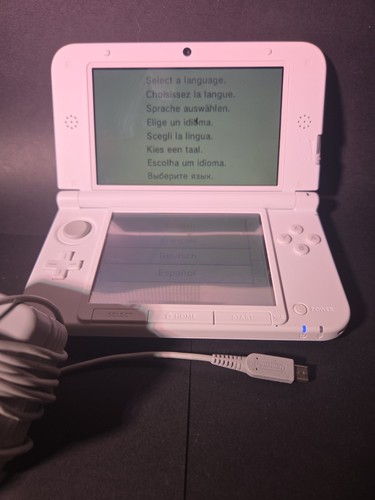 Nintendo 3ds white handheld - white,