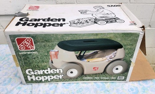 Step rolling garden hopper - rolling,