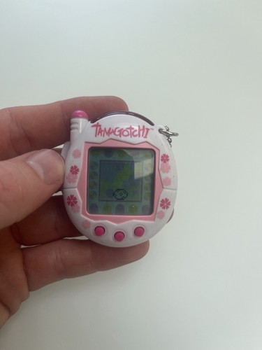 Bandai tamagotchi connection - connection,
