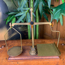 VINTAGE ANTIQUE BRASS GPO POST OFFICE LETTER SCALES WITH FOUR BRASS WEIGHTS