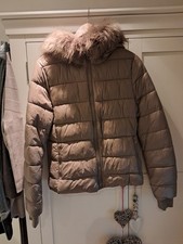 Zara Women's Beige Puffer Jacket  Size M