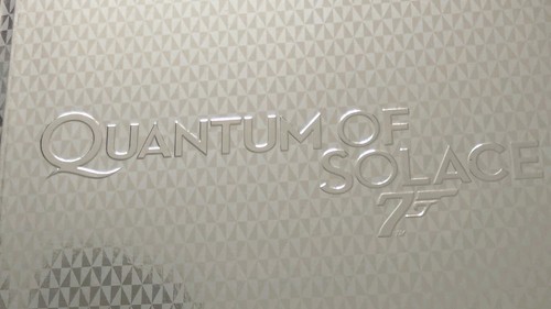 Omega james bond 007 - bond, quantum