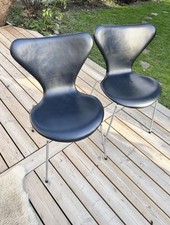 Rare 2 x Fritz Hansen 7 chair