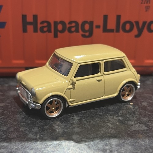 Hot wheels austin mini cooper - hot,