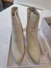 Good Condition Ladies Cream Pointed Toe Ankle Boots UK8/ 41