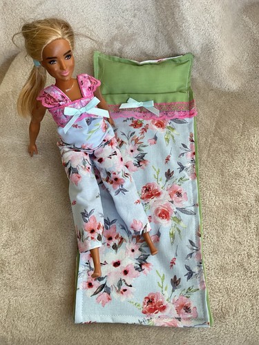 Pyjamas sleeping bag fits - &,