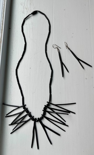 Black coral necklace and - black,