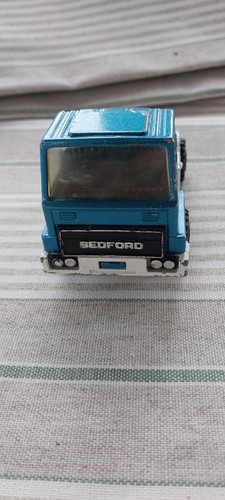 Bedford diecast crane truck - bedford,
