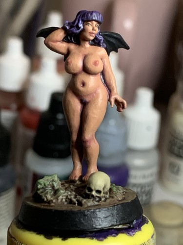 Hand painted reaper bella - hand,