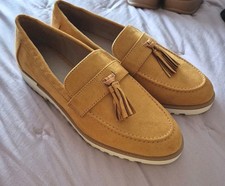 New Look Size 7 Mustard Shoes NWOTGS