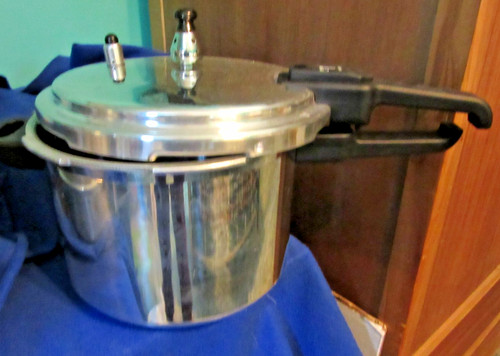 Imusa small pressure - small, (6qt?)