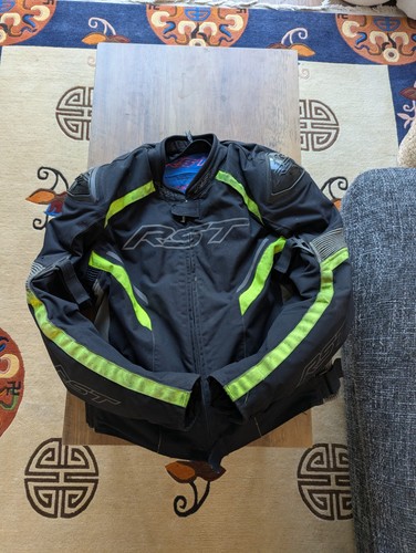 Rst airbag jacket motion - jacket, in&motion