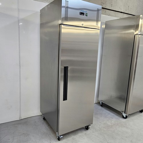Upright fridge single - single, 1