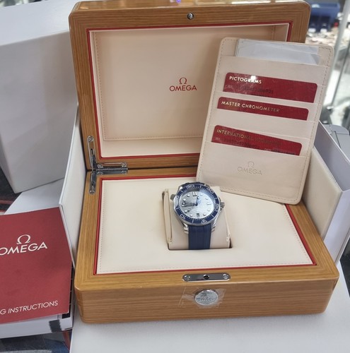 Omega seamaster diver 300m - seamaster,