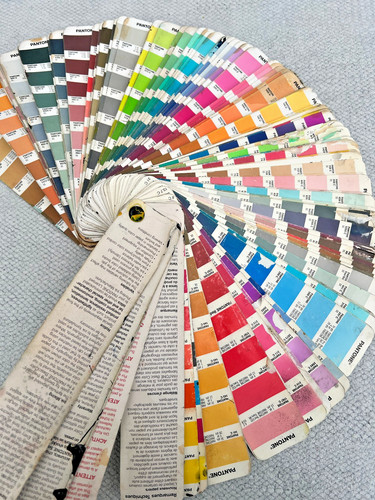 Pantone guide colour - guide,