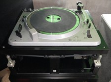 EMT 930st Studio Turntable