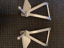 DUCATI PASSENGER FOOTRESTS FOOTPEGS AND BRACKETS SET 916 996 998 748 2000