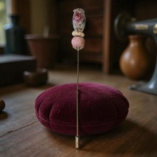 Vintage Hat Pin Porcelein Floral Rose Beads Gold Tone 1950/60s 6in Pretty. 