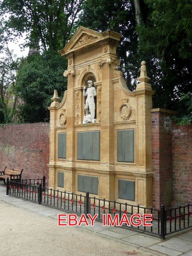 Photo lichfield war memorial - photo,
