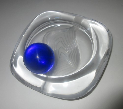 Daum blue ball sculpture - blue,