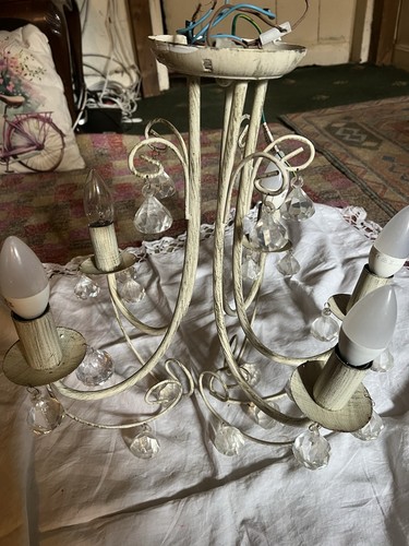 Distressed cream metal 5arm - distressed,