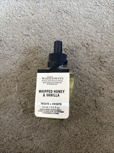 Bath body works - &, wallflower