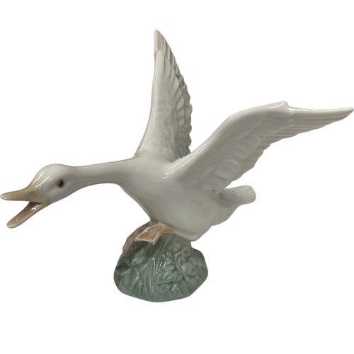 Lladro ceramic goose - goose, figurine